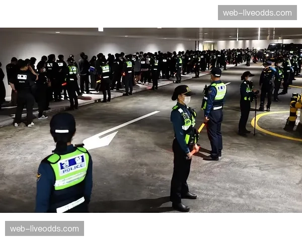 警方就英超比赛中发生的种族歧视事件逮捕三名嫌疑人