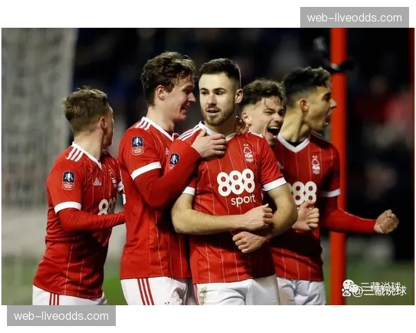 纽卡斯尔联3-0完胜诺丁汉森林，伊萨克上演帽子戏法